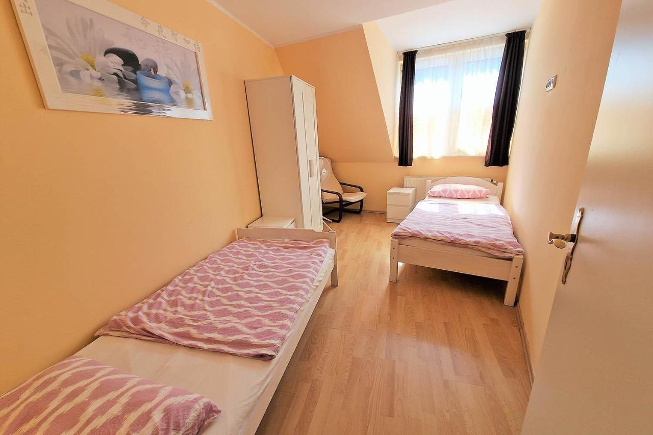 Cozy Apartments In Muelheim Köln Eksteriør billede